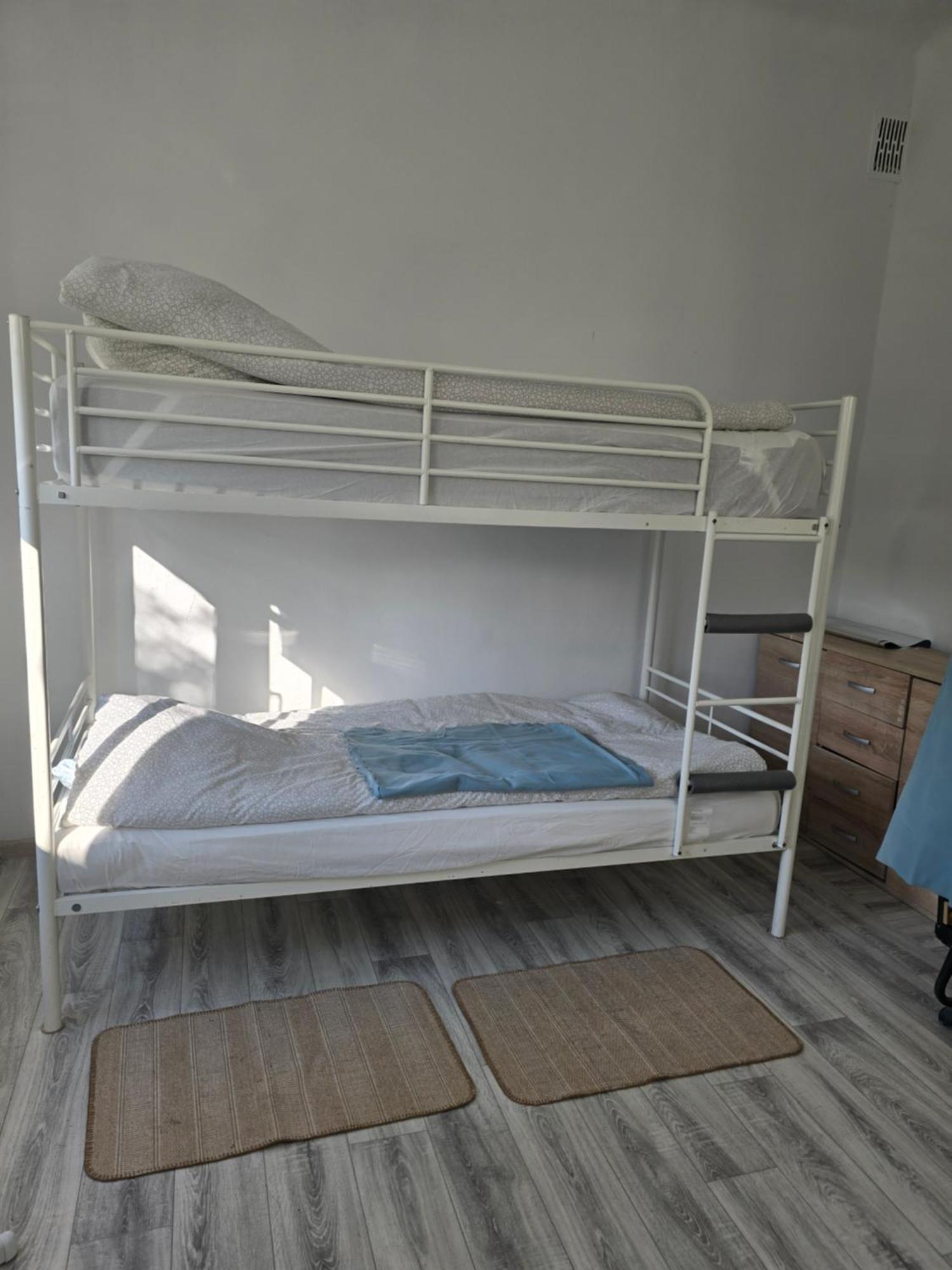 Hostel W Zielonce เจียลองกา ภายนอก รูปภาพ